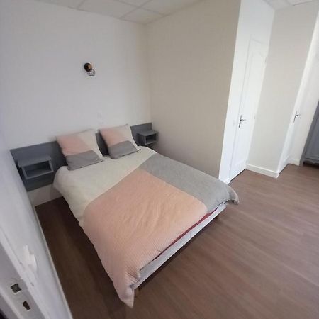 Chambre Champeix Habitación foto